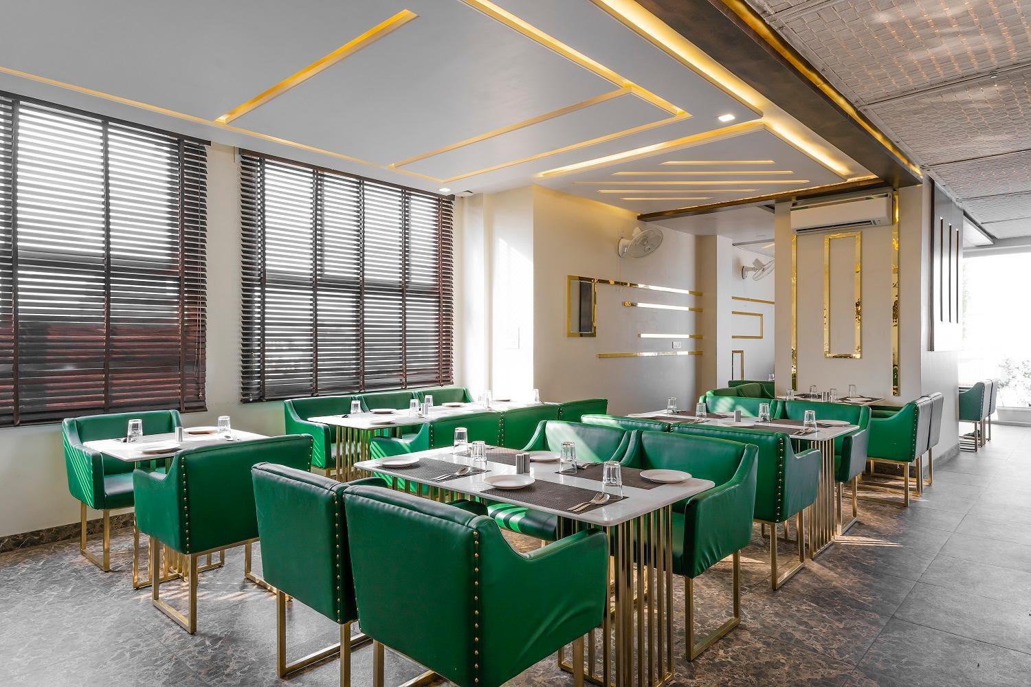 Ramana Hotel Udaipur Bagian luar foto